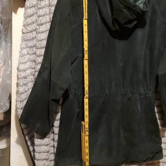 Hooded sweade coat - Picture 7 of 7